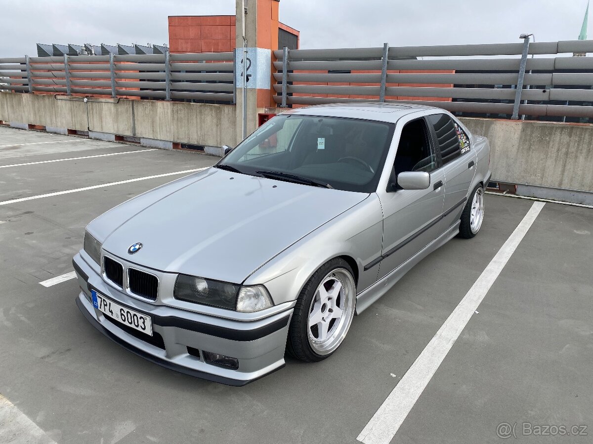 BMW e36 325i - 2