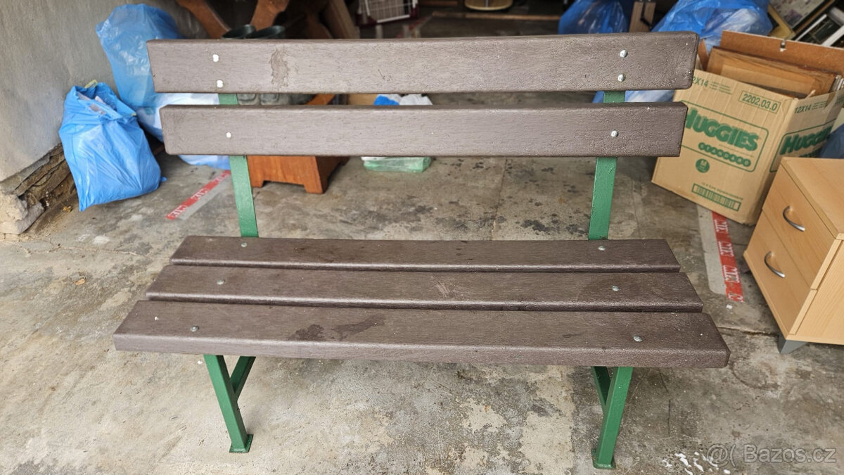 Zahradní lavička - 2