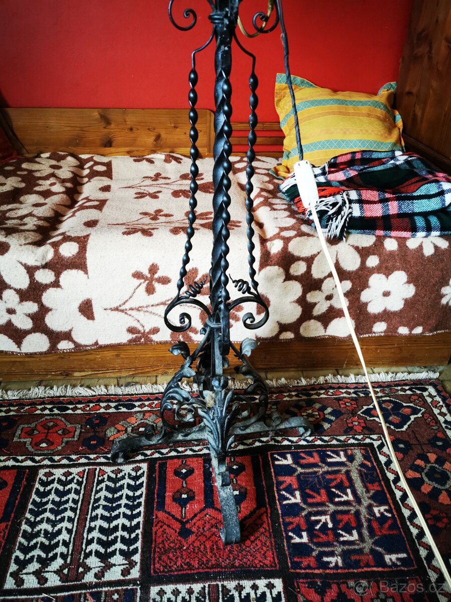Starožitná kovová lampa - 2