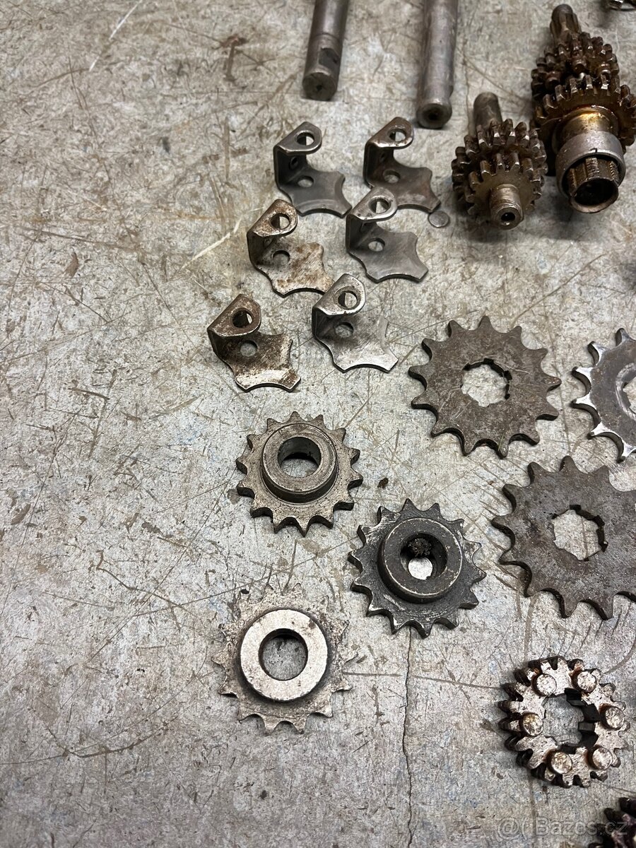 Díly do převodovky Jawa pionýr/mustang - 2