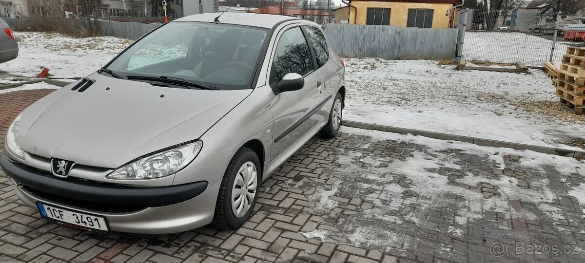 Prodám Peugeot 206 1.1 44 kw - 2