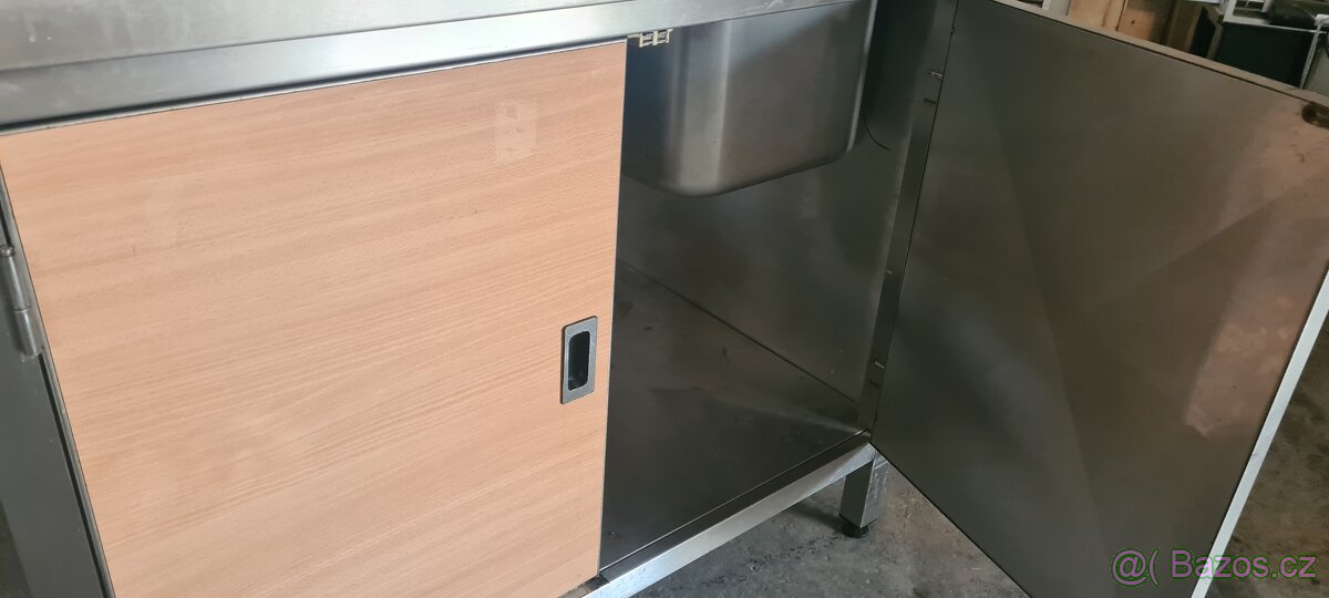 Nerezový dvoudřez - 2