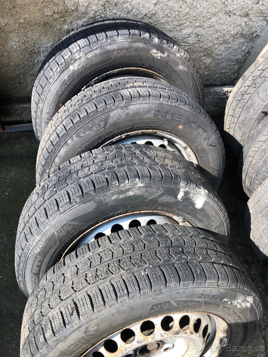 Sada zimních a letních kol 205/65R16C rozteč 5x120. - 2