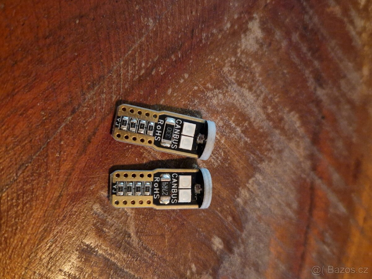 LED žárovky T10 W5W - 2