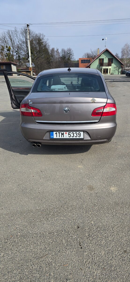 Škoda superb 1.6 77kw - 2