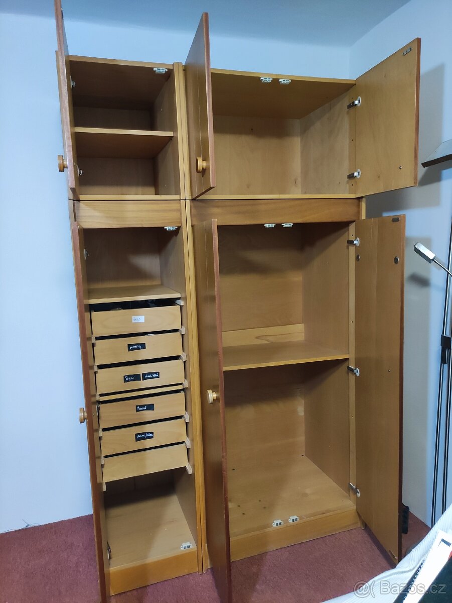 Šatní skříň a skříň se zásuvkami - 2