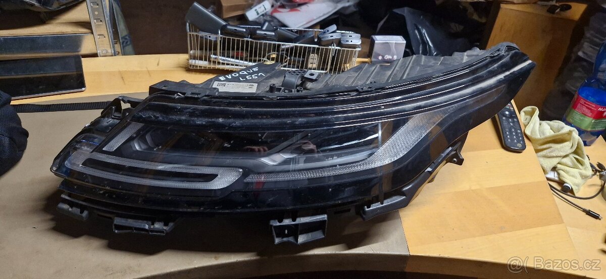 Leve predni svetlo range rover evoque L551 - 2