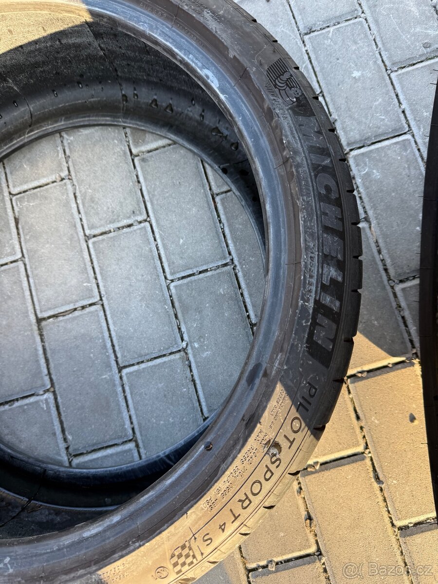 Letní pneu Michelin 255/35/19 - 2