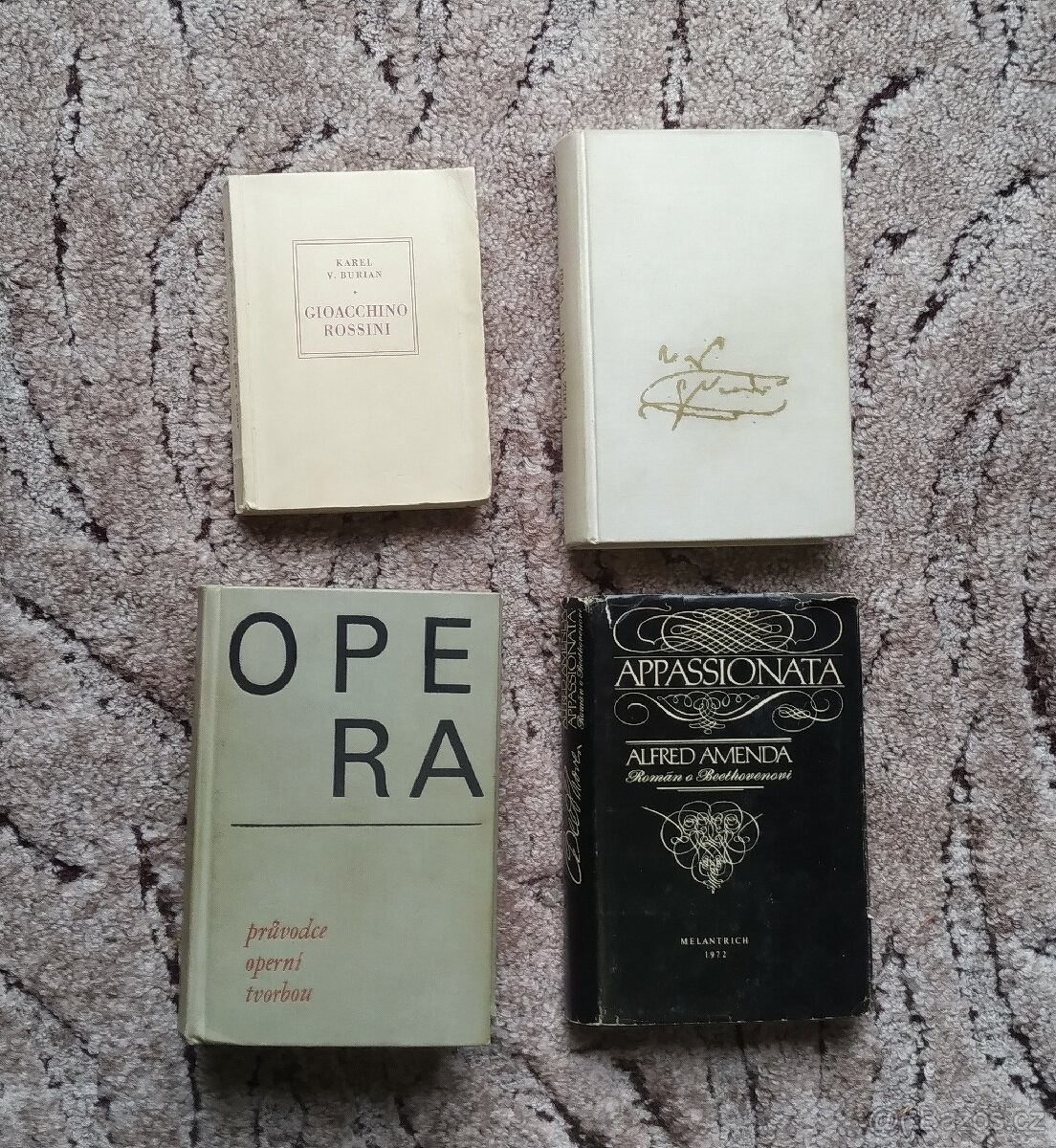 Staré knihy 5/10 - 2