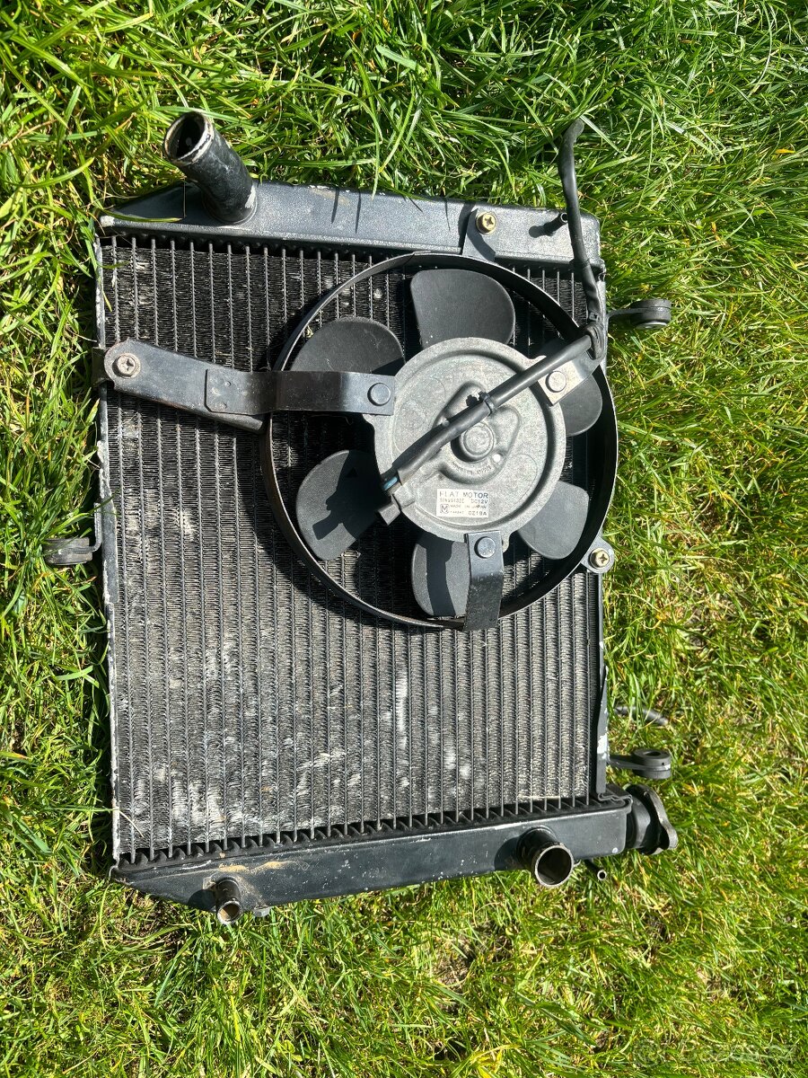 Chladic na Yamaha R1 98-01 - 2