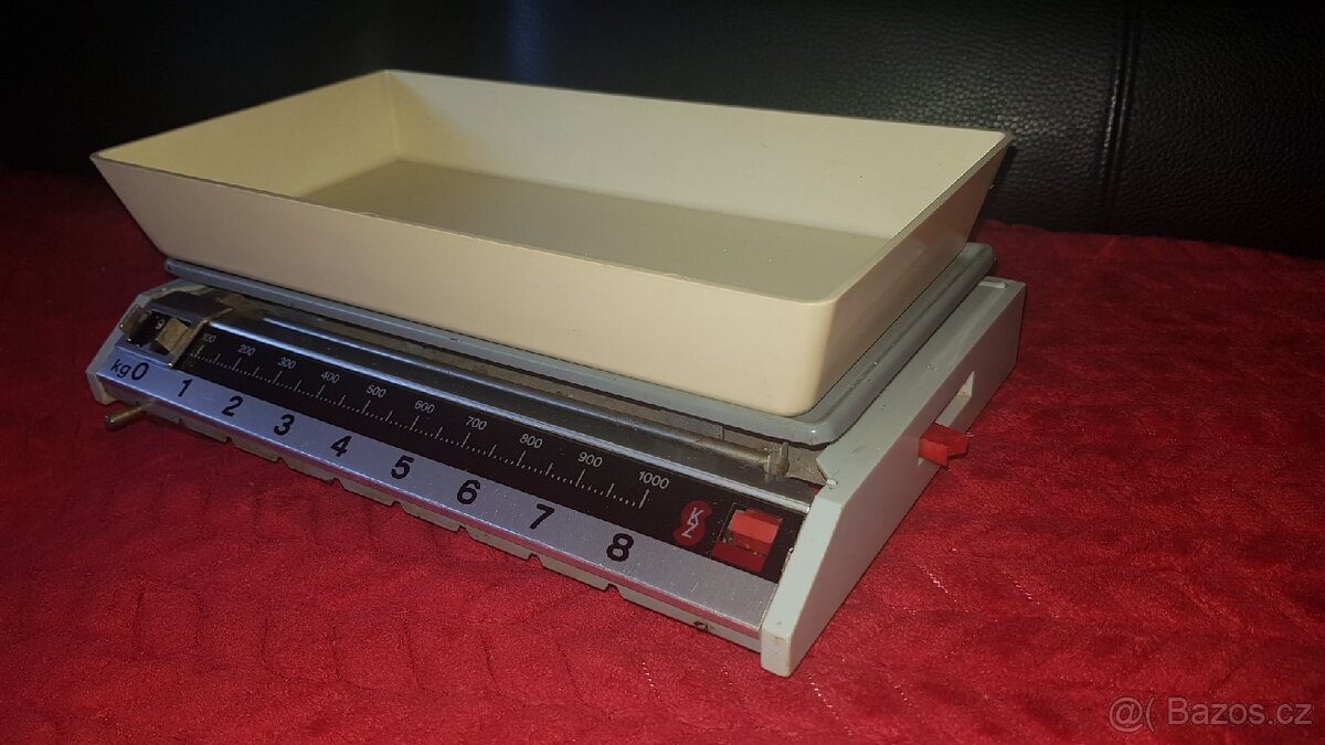 Kuchyňská mechanická váha na 9 kg - 2