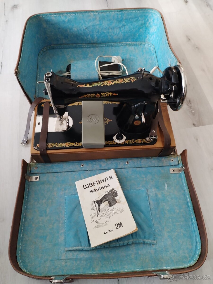 Šicí stroj - 2