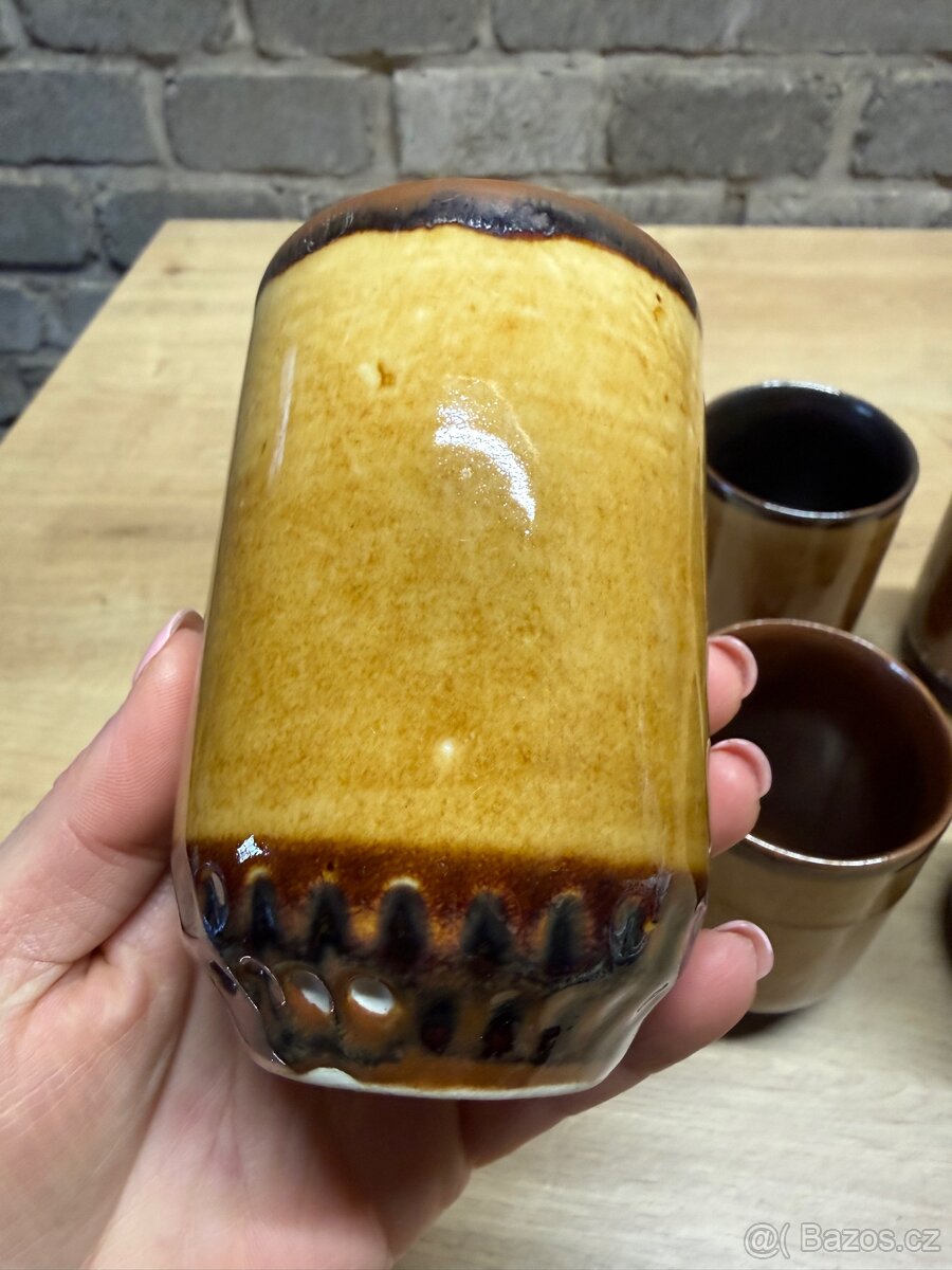 Sada 6 kameninových hrnků v hnědé glazuře - 2