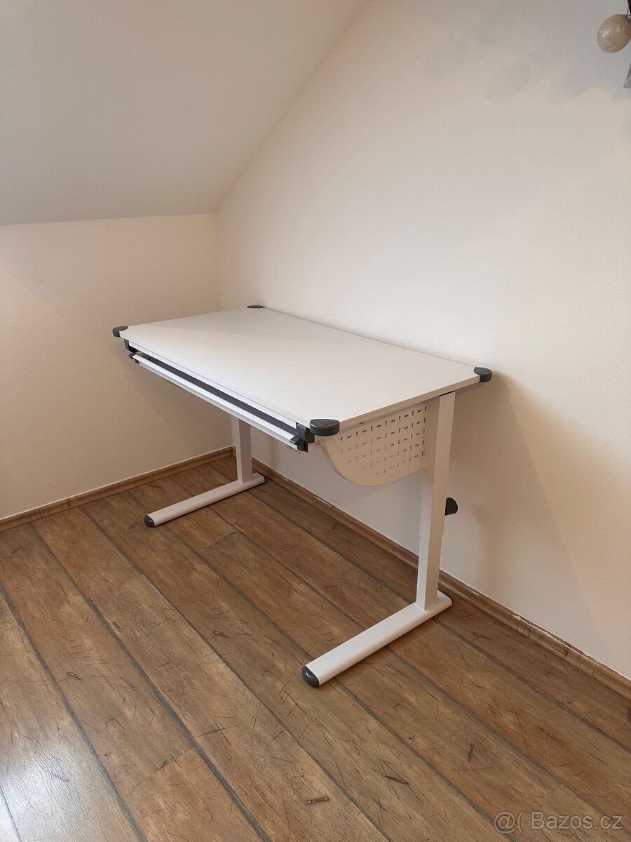 Dětský psací stůl - 2