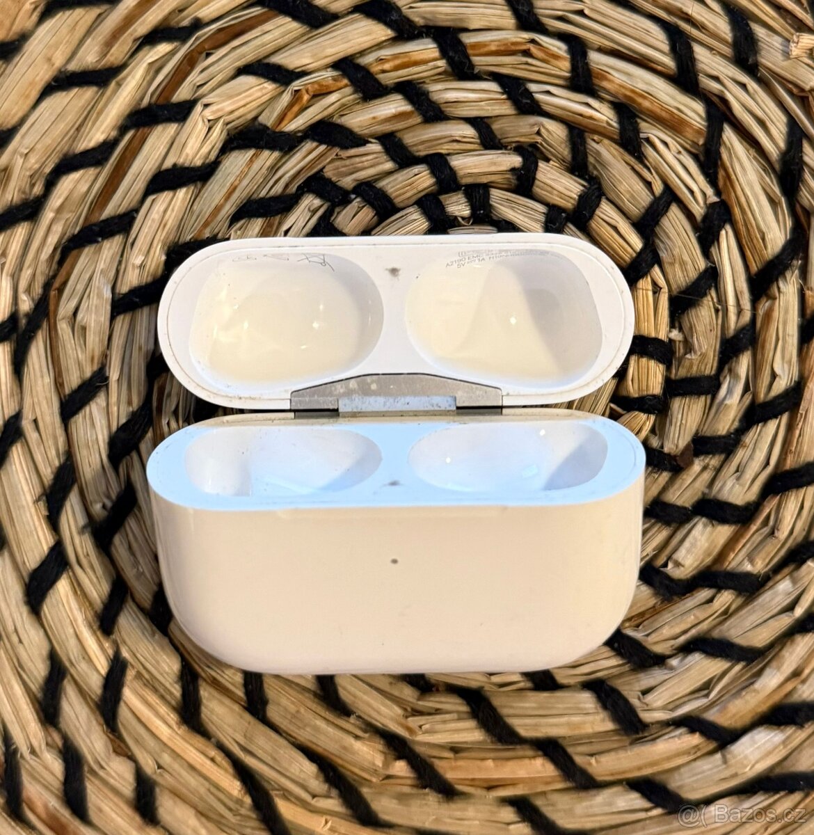 Airpods Pro 1 - originální nabíjecí pouzdro - 2