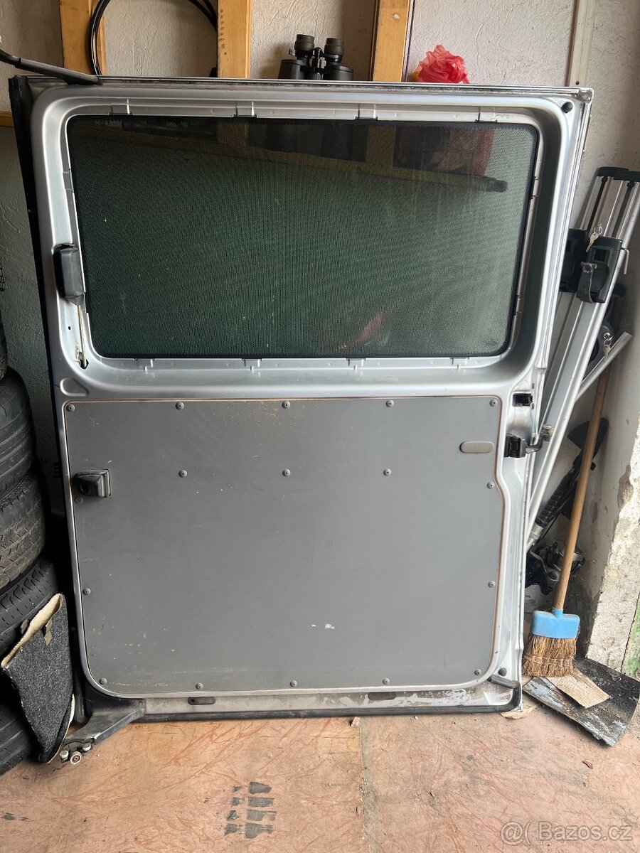 VW Transporter T5 bočni dveře - 2