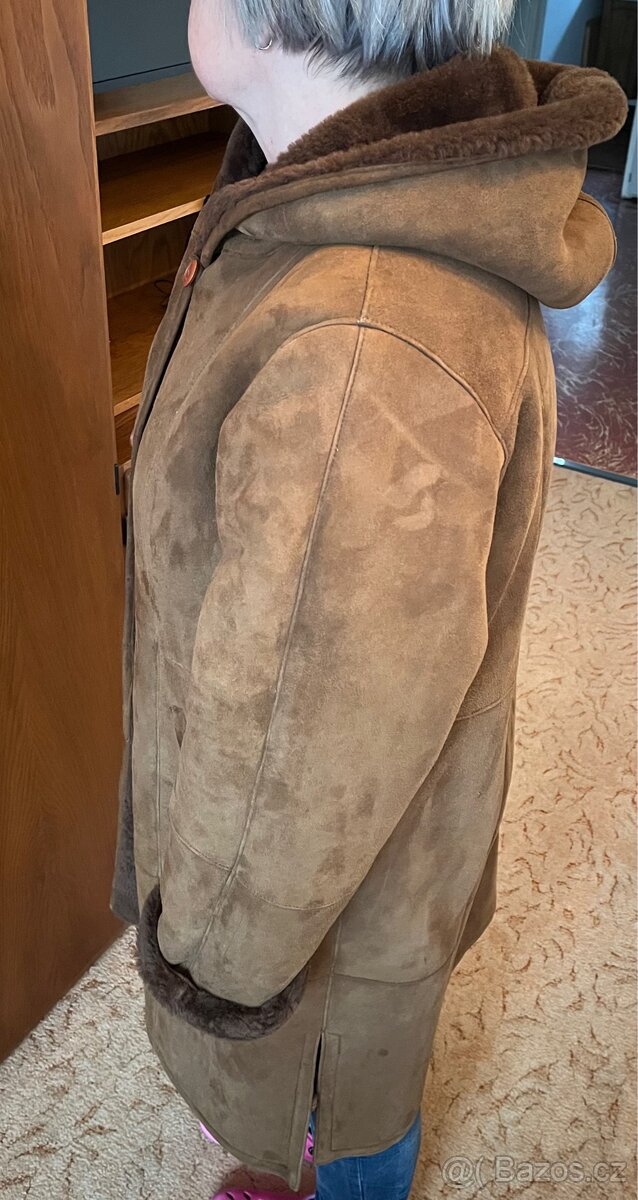 Dámský kožich KARA vel 38 - 2