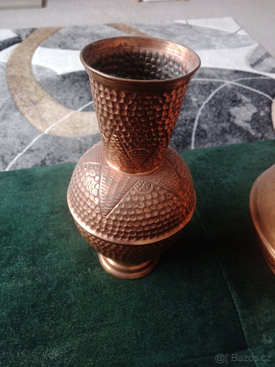Měděná váza - 2
