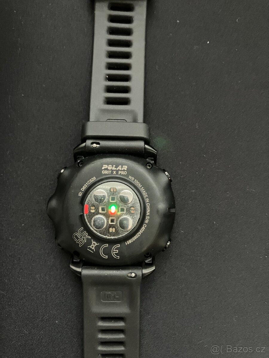 Polar Grit X Pro – sportovní GPS hodinky, TOP stav - 2
