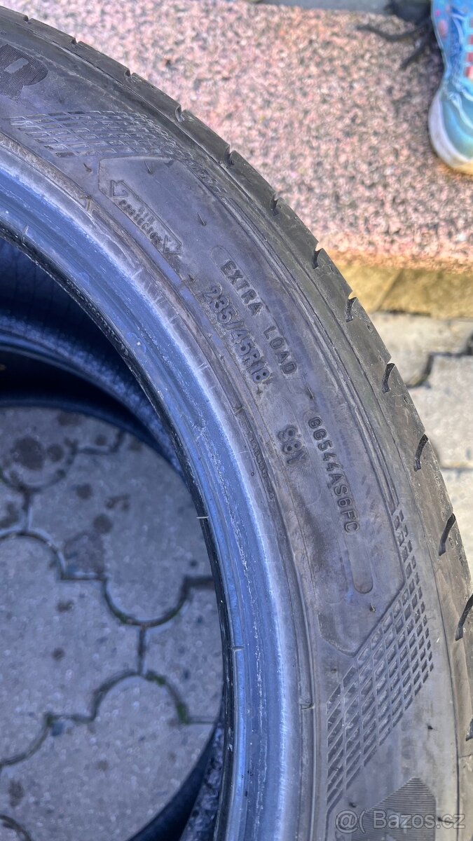 pneu 235/45R18 letní sada - 2