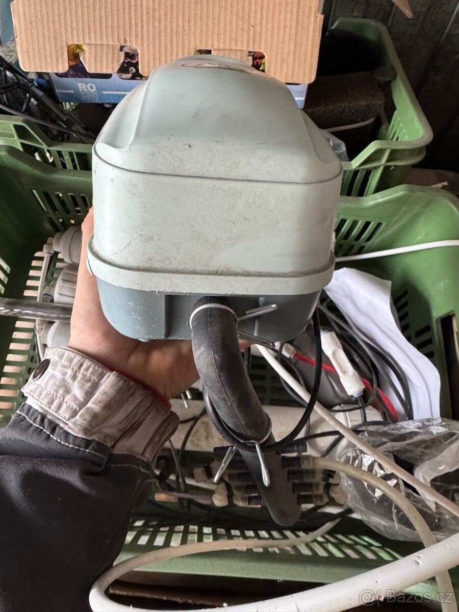 Vzduchovací kompresor Atman - 2