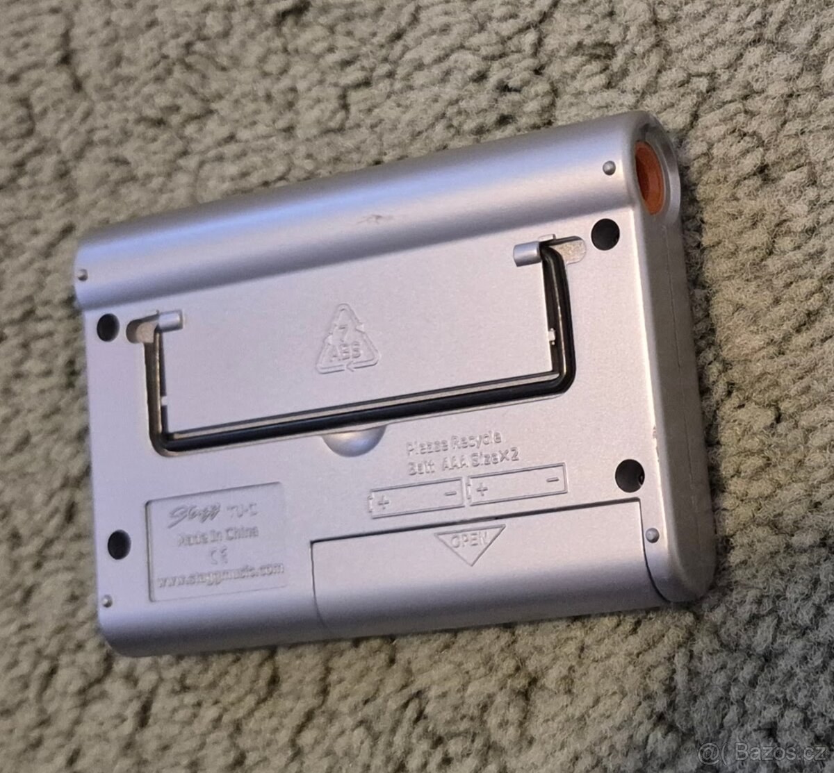 Kytarová ladička Stagg TU-C (vstup + mikrofon) - 2