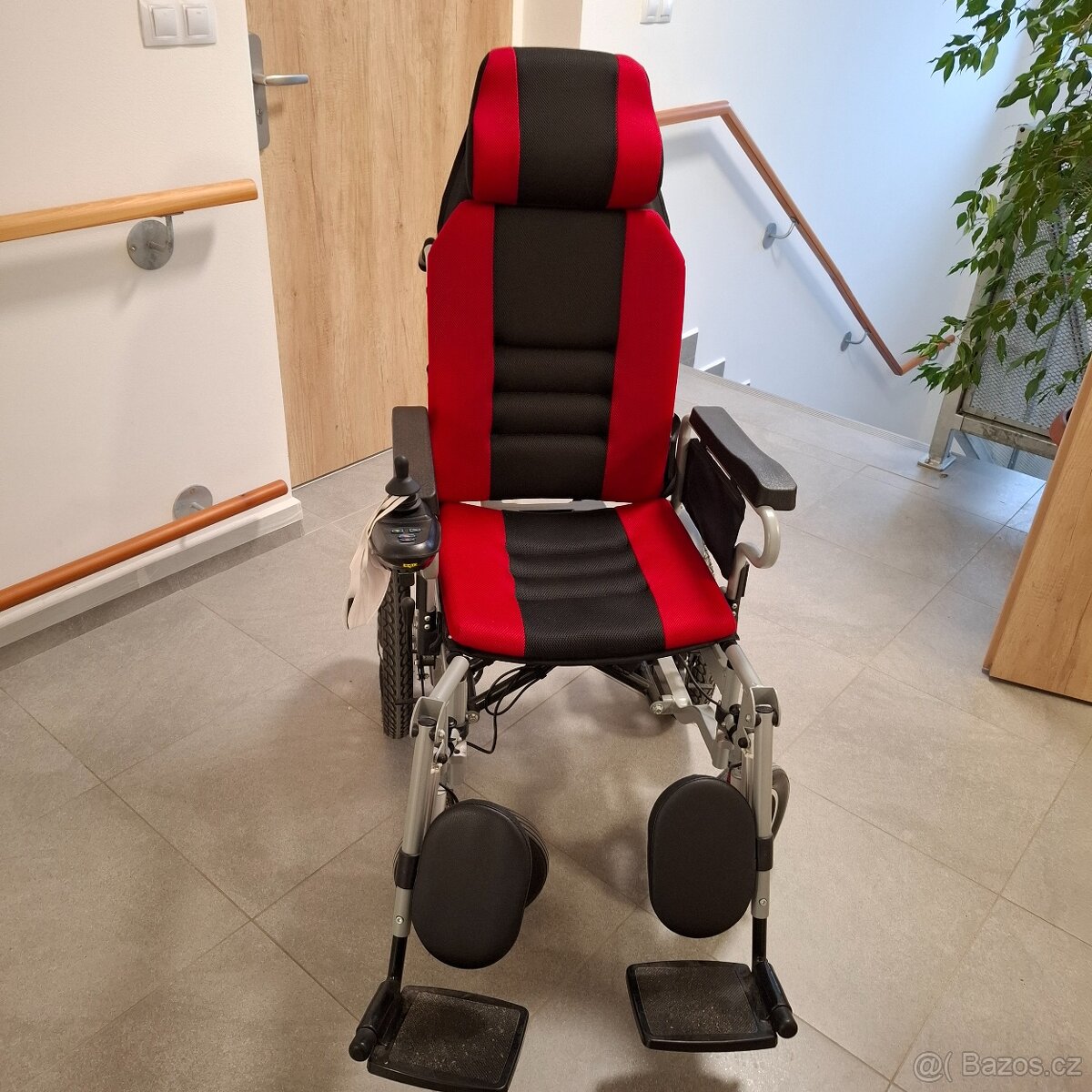 Elektrický invalidní vozík JJW-6003(B)) - 2