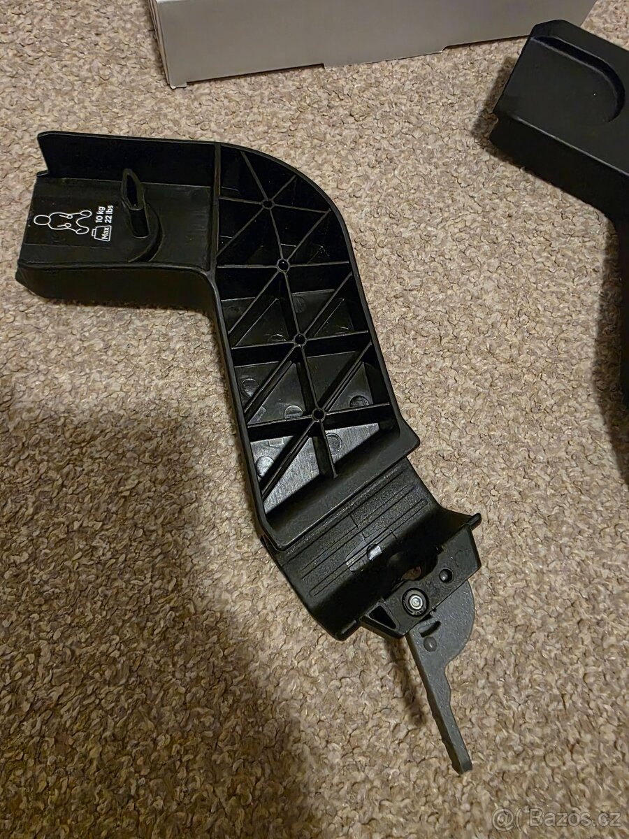 Adaptér pro autosedačku na Thule Urban Glide 2 apod. - 2