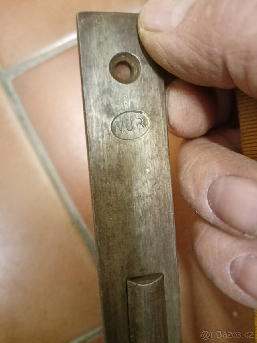 Zadlabací zámek VJR - atypický. - 2