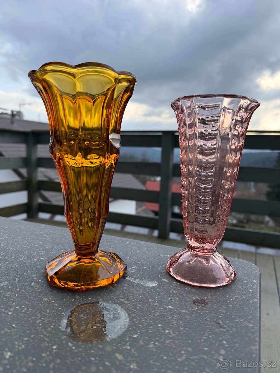 Vázy - nález z půdy - 2