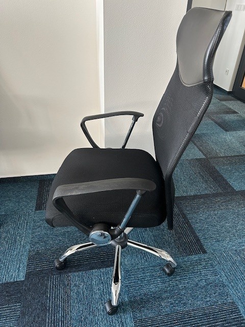 Kancelářská židle - 2