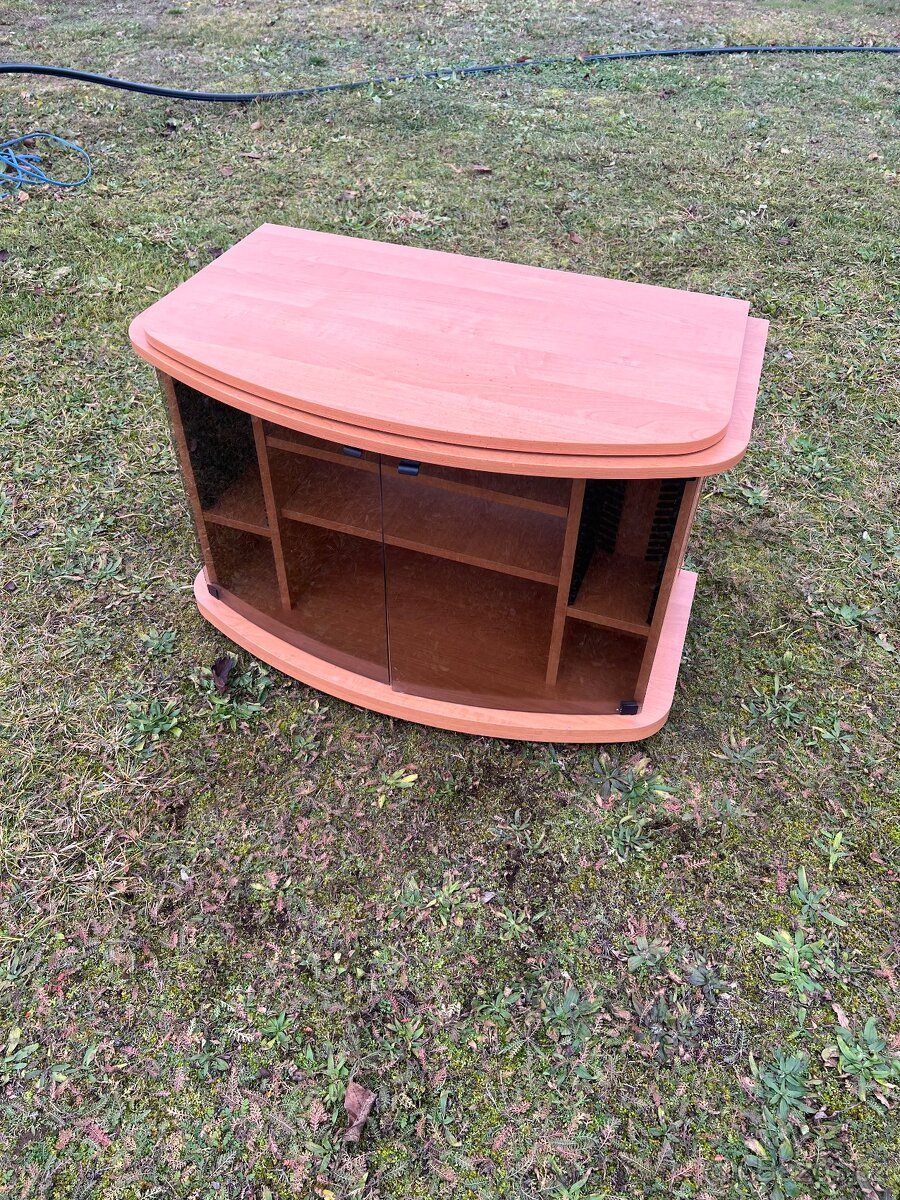 PRODEJ TV STOLKU 📺 - 2