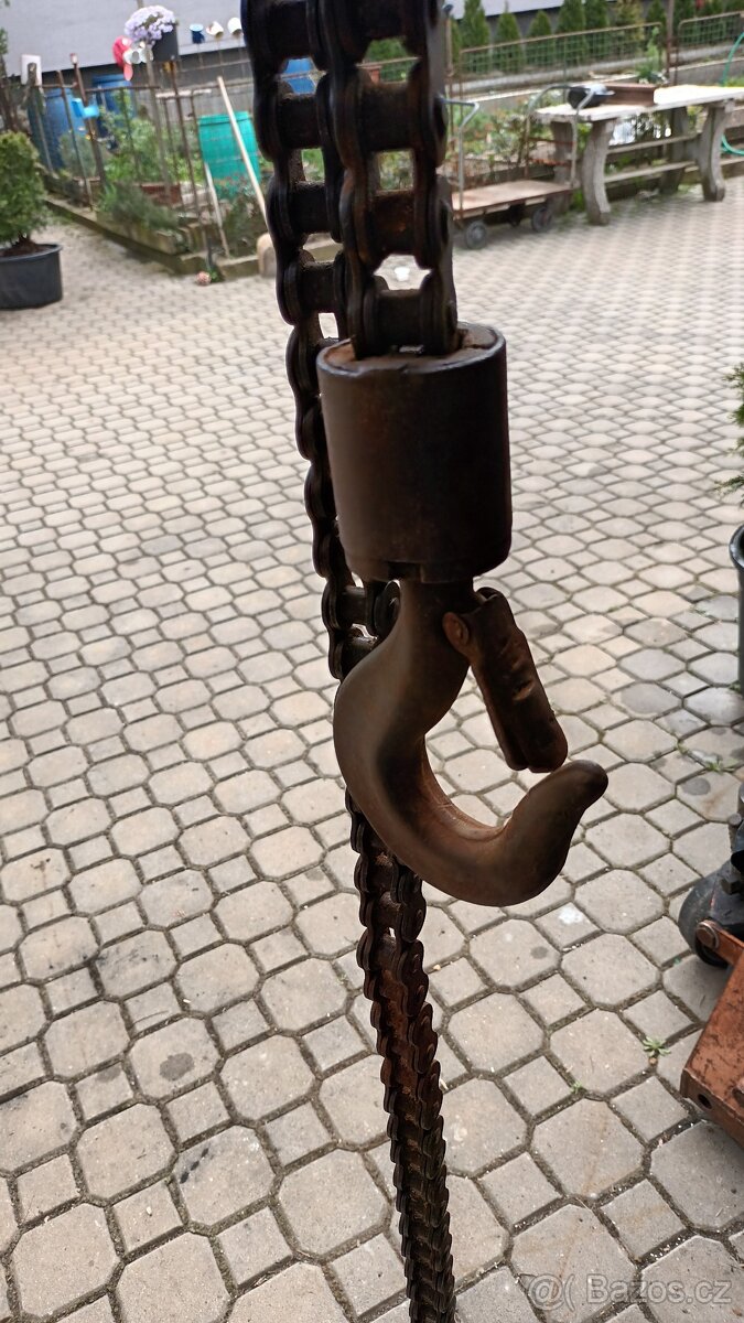 řetězový zvedák - 2