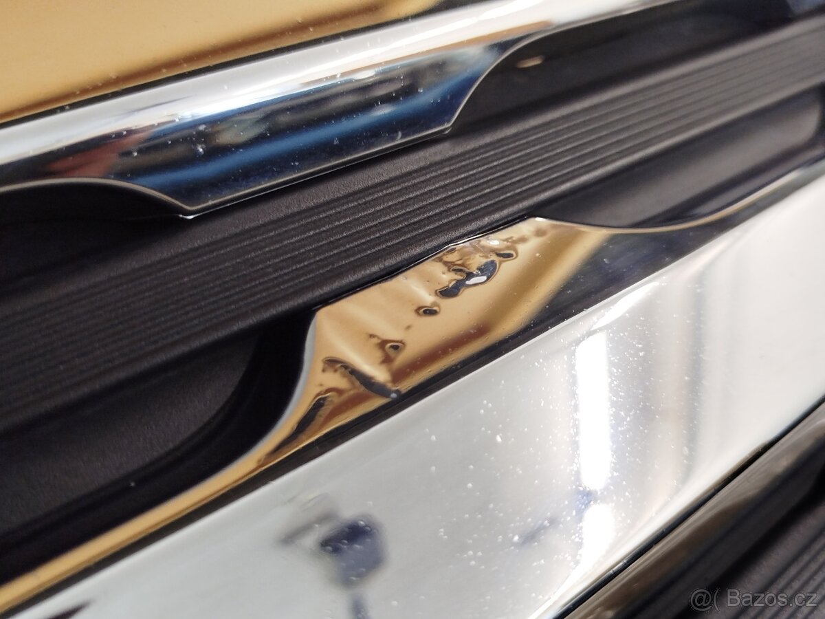 Suzuki Vitara maska - 2