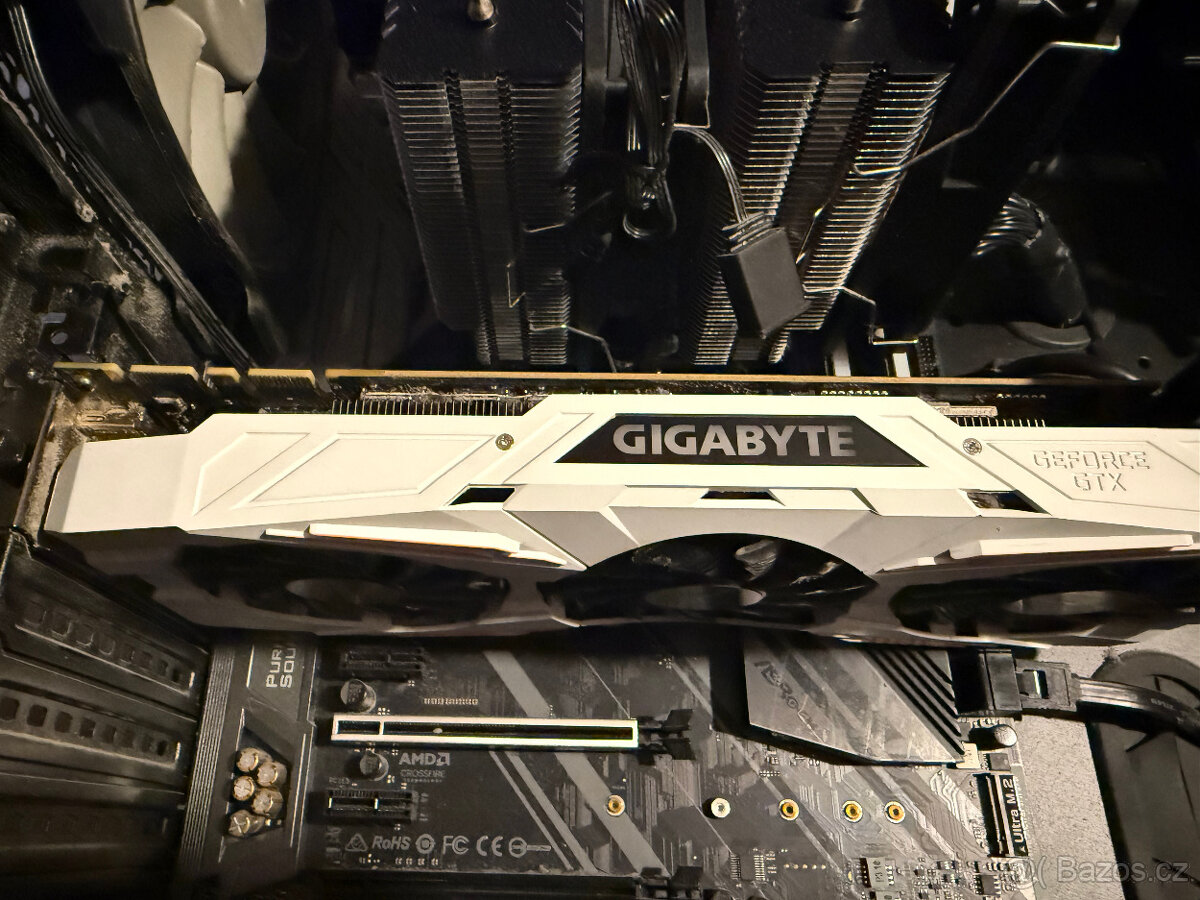 Herní PC s GTX 1080 Ti a i7-8700K - 2