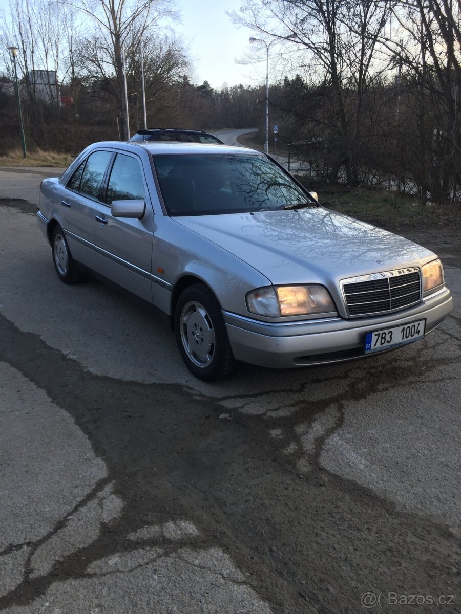 Prodám Mercedes-Benz třídy C (W202) - 2