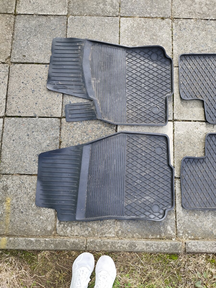 Gumové koberce do Citroën C4 - 2
