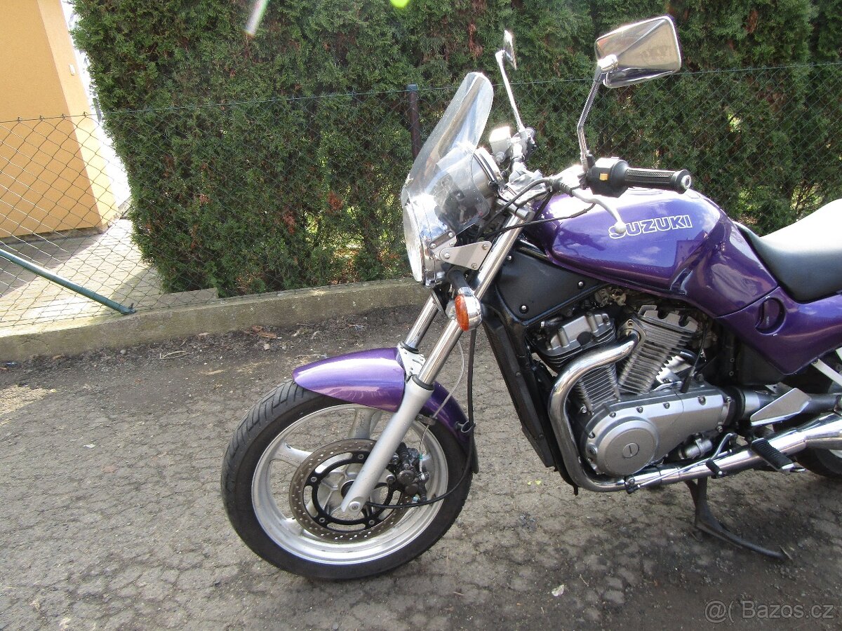 Suzuki VX 800 - 2