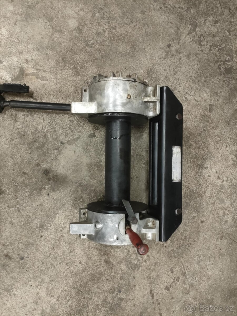 Mechanický naviják Land Rover vč. PTO - 2