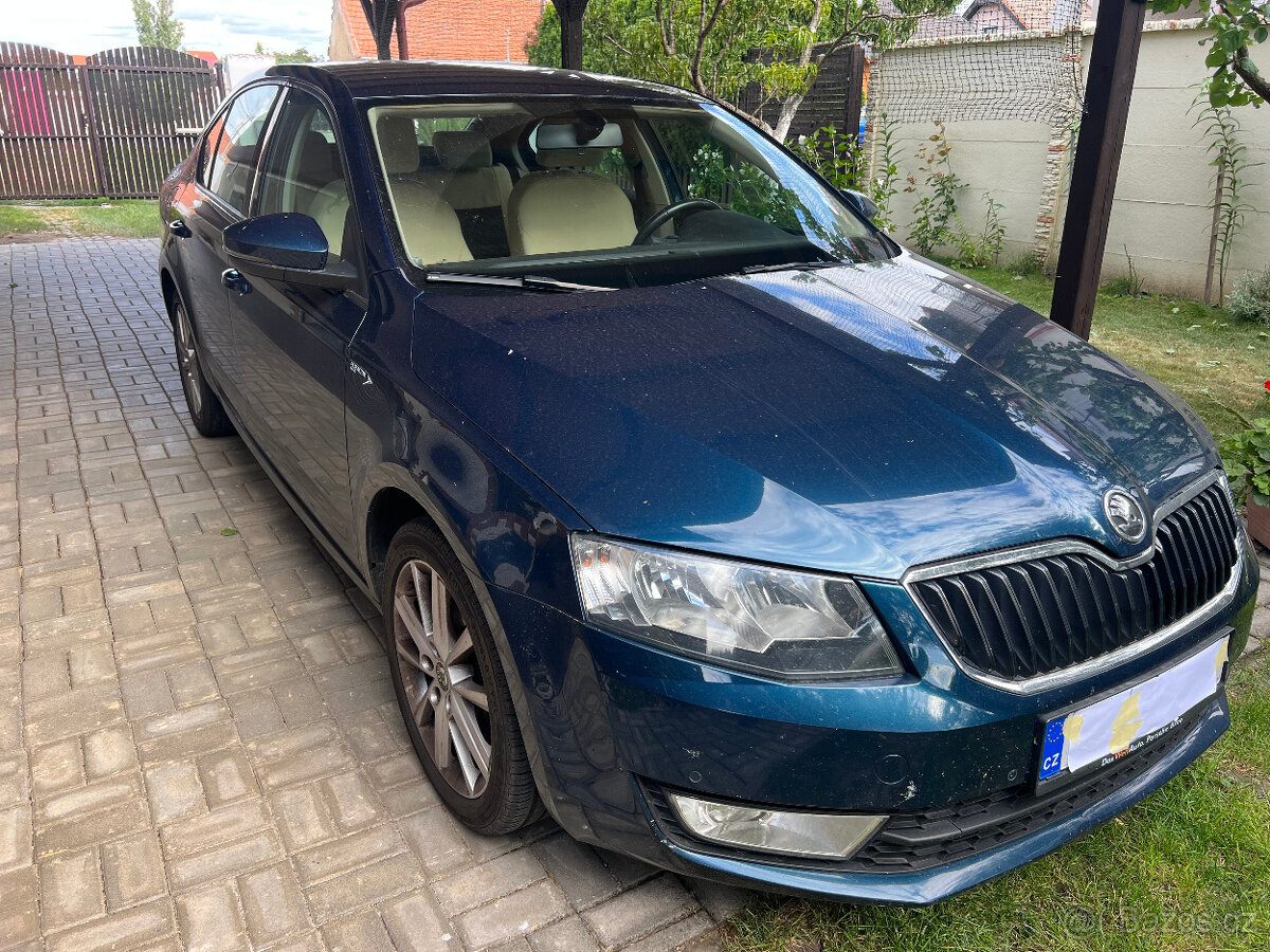 Prodám auto Škoda Octavie III - 2