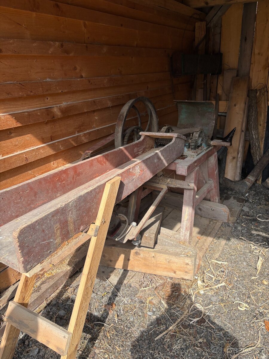 Řezačka s motorem - 2