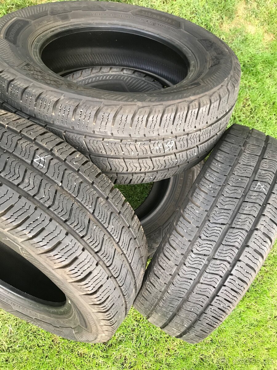 Zimni pneu 215/65r15C Barum - 2