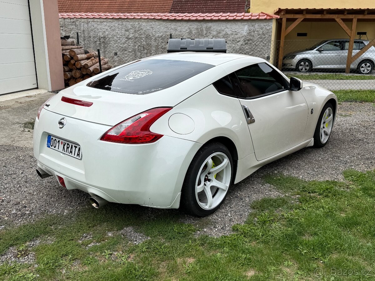 Nissan 370Z rok 2017 - 2