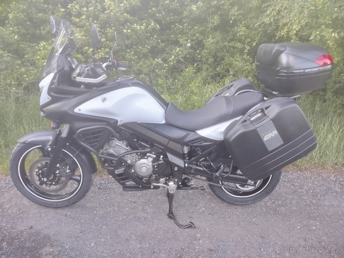 Suzuki DL 650 V strom Serviska