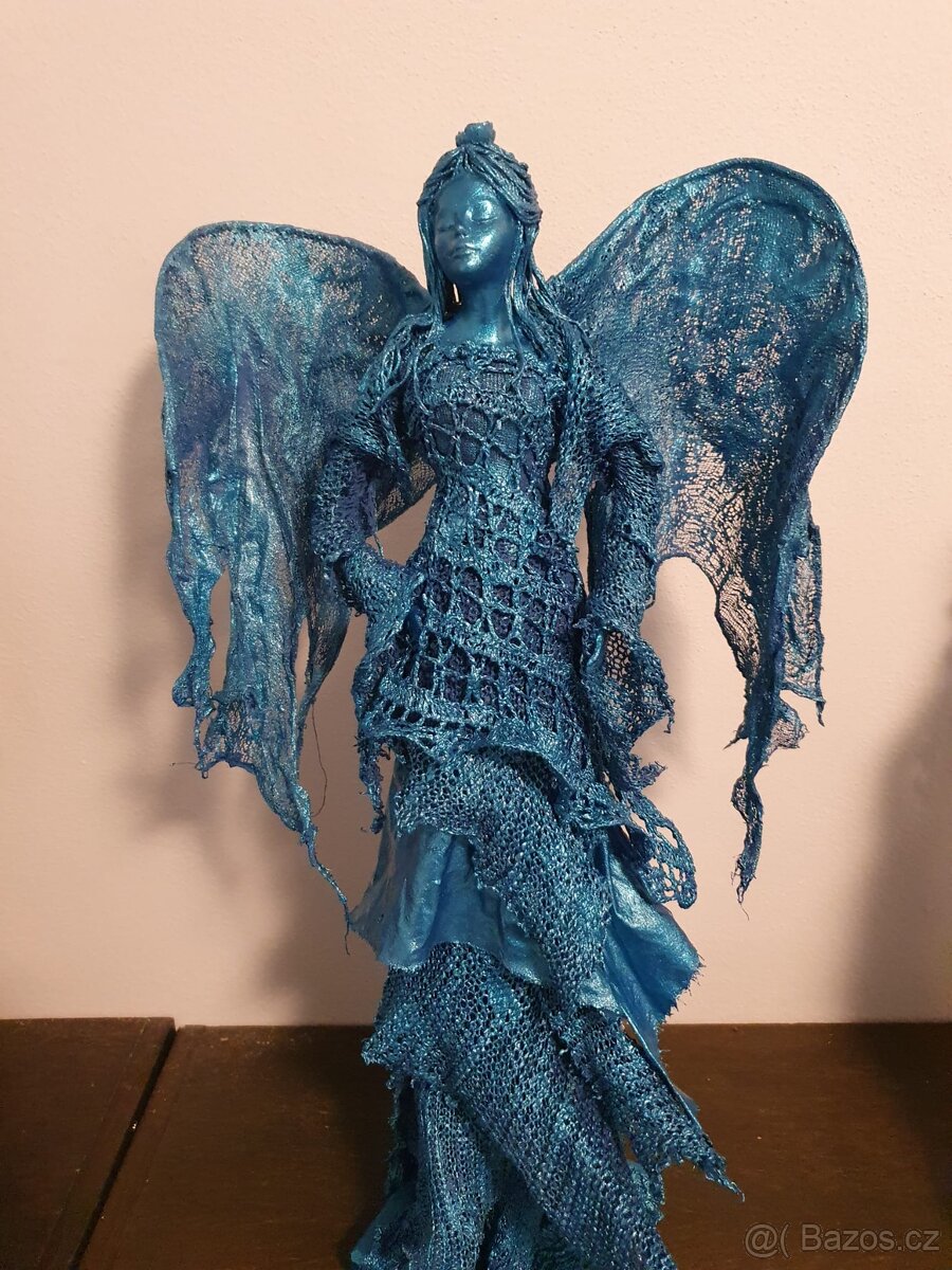 Originální socha ,, ANDĚLKA ochránkyně domova,, - 2