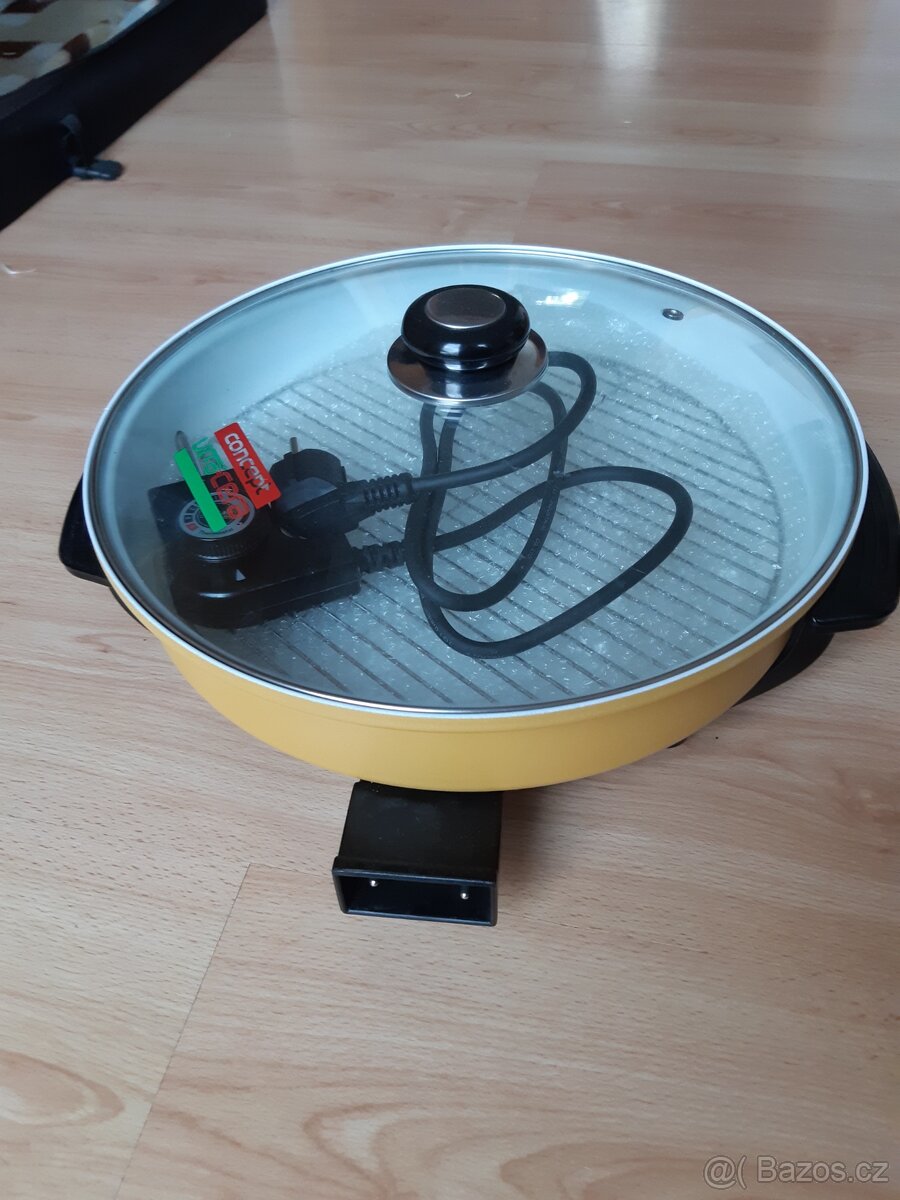 Elektrická pečící pánev VITACERA - 2