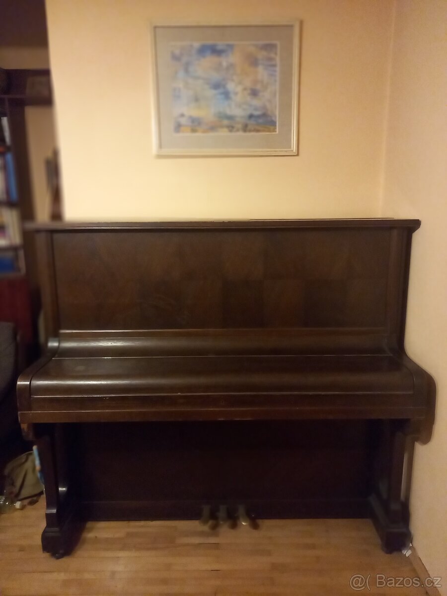 Prodám pianino ze 30.let - 2