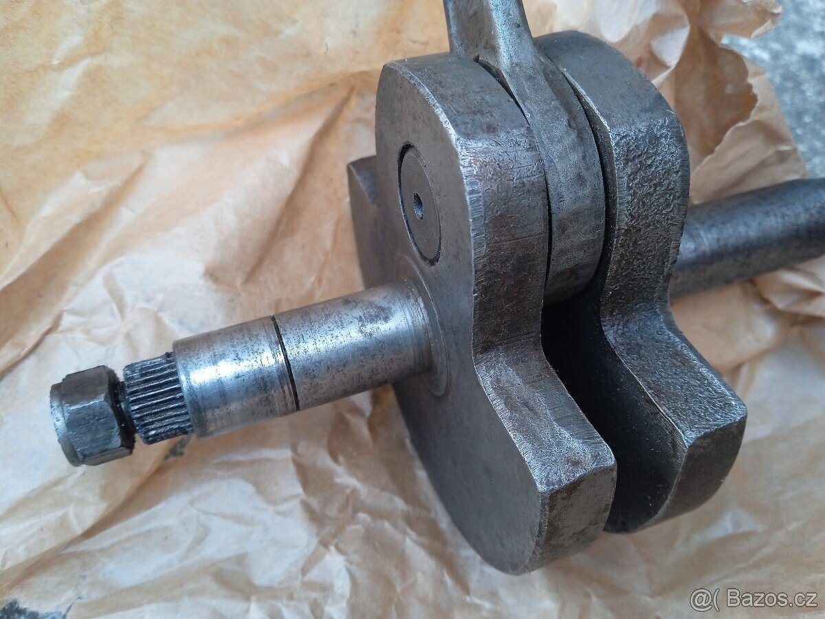 Klika, kdysi zrepasovaná, Stadion S11 a S22 - 2