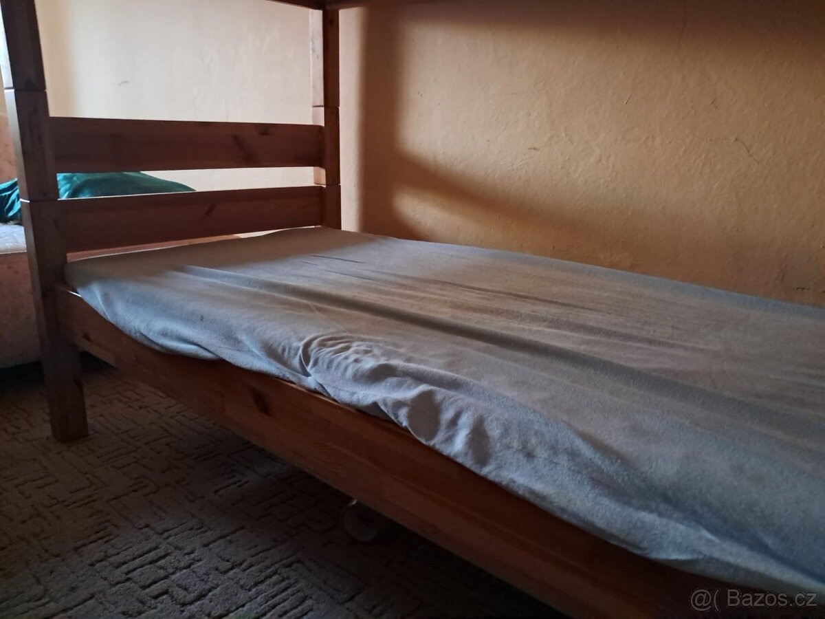 Dvoupatrová postel - 2