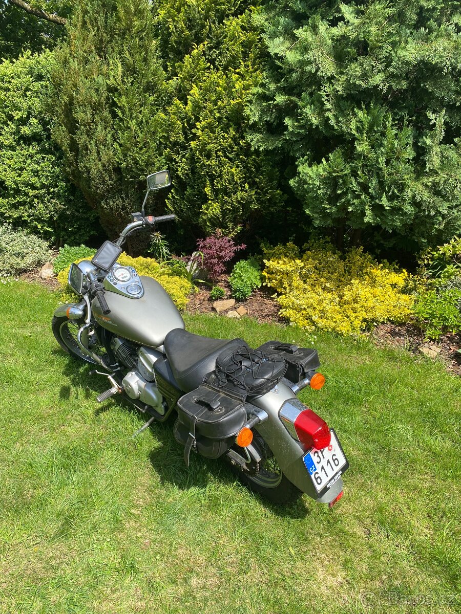 Honda Shadow 125 VT - 2